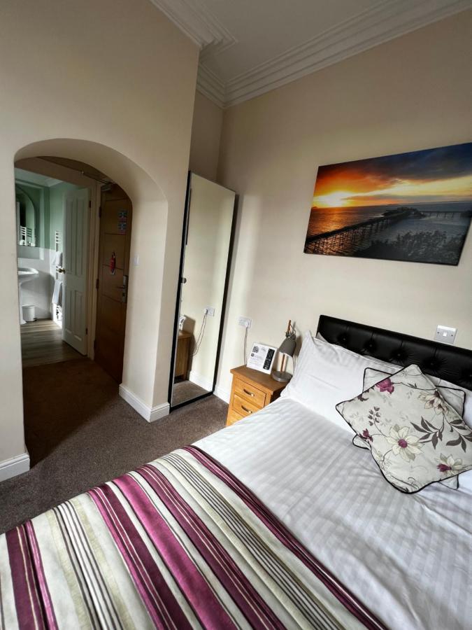 Queenswood Hotel Weston-super-Mare Bagian luar foto